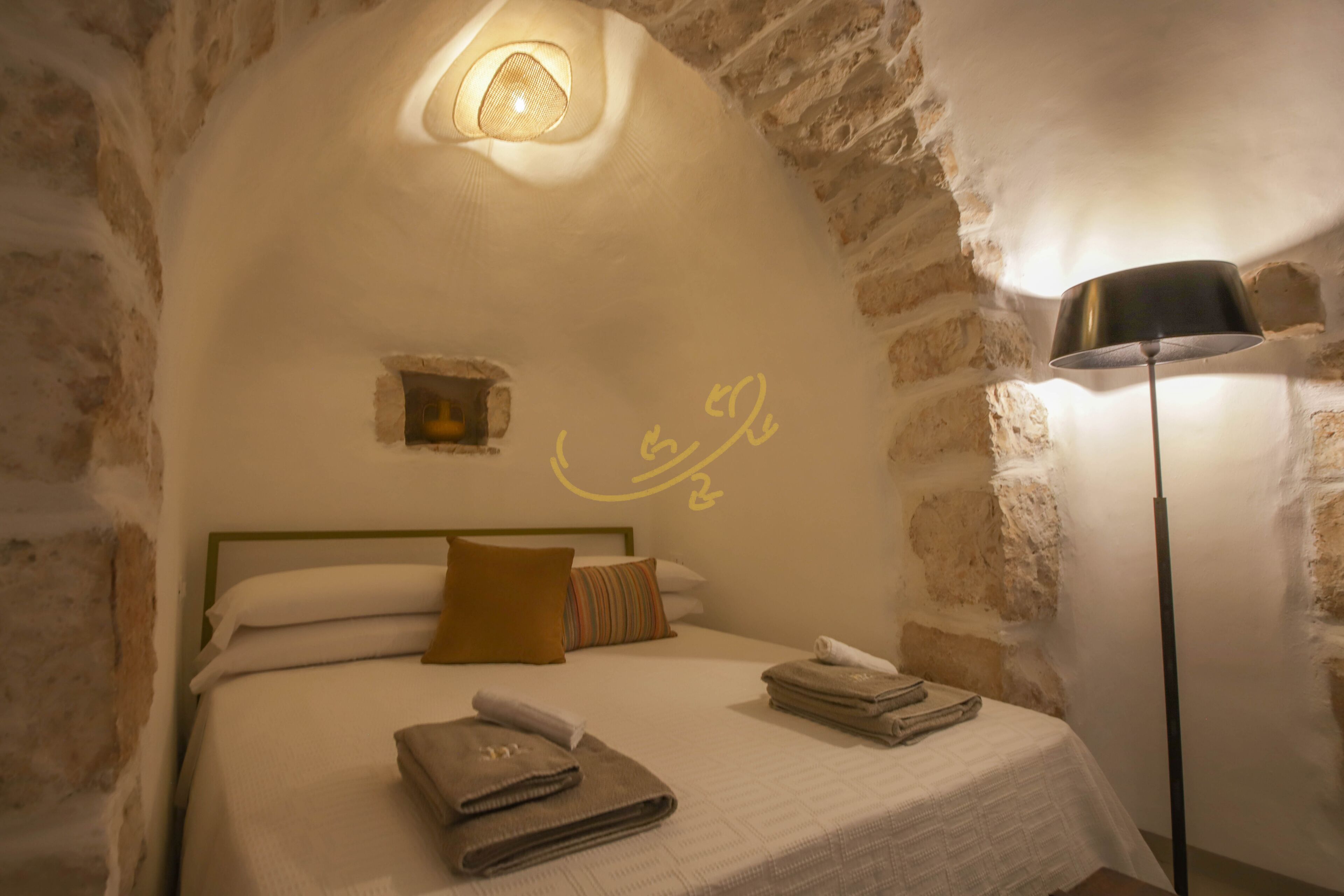 Villa (2 Bedrooms) | 2 bedrooms, iron/ironing board, cots/infant beds, bed sheets