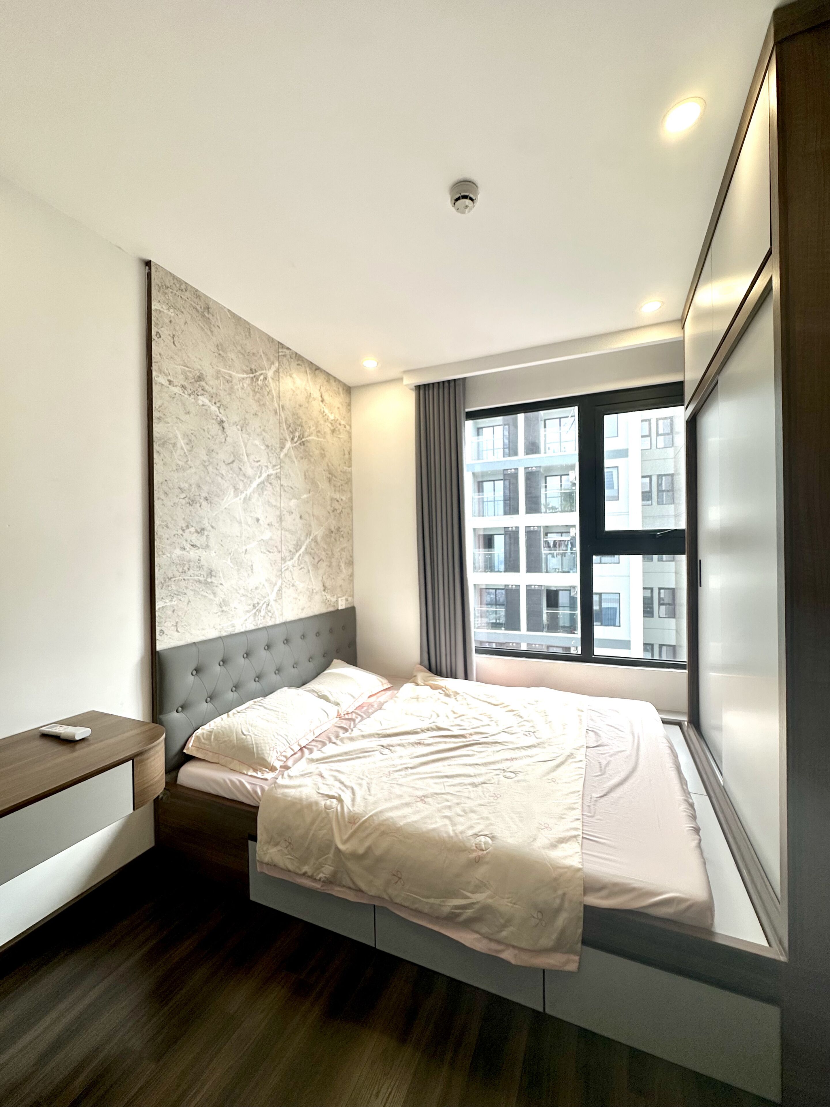 Luxury Apartment, Balcony, City View | Blackout curtains, free WiFi