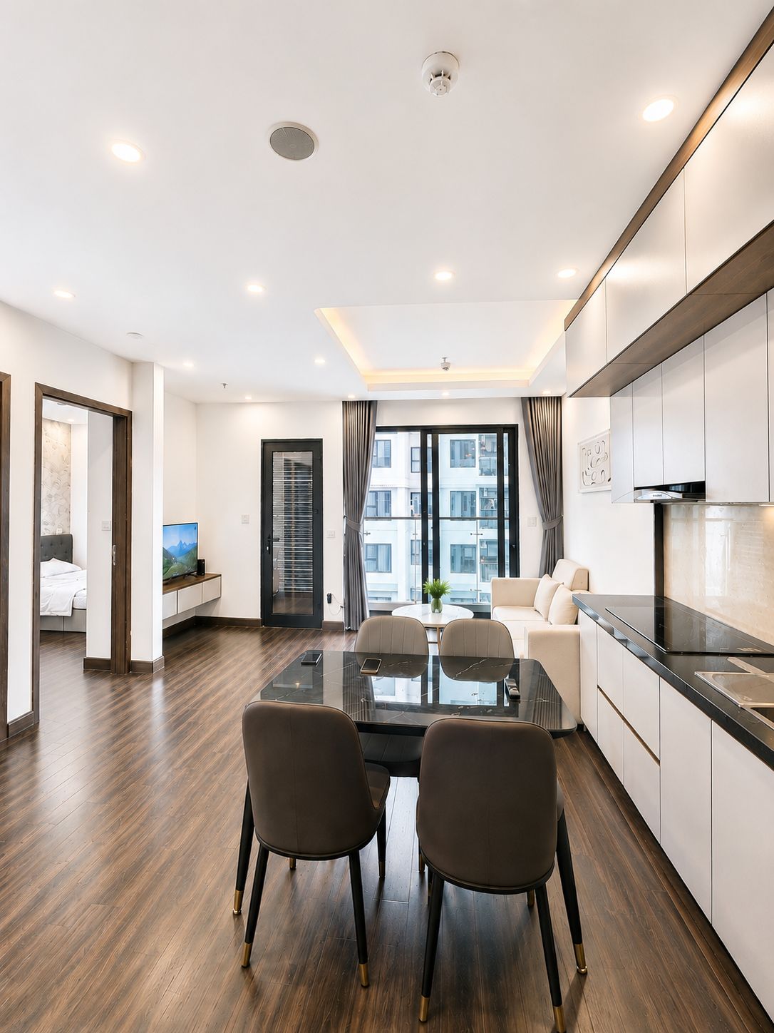 Apartamento de lujo, balcón, vistas a la ciudad | Zona de estar