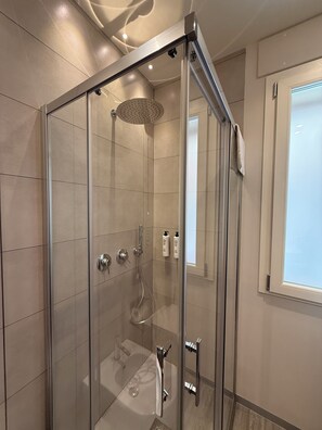 Room, 1 Queen Bed, Private Bathroom | Bathroom | Shower, free toiletries, hair dryer, slippers