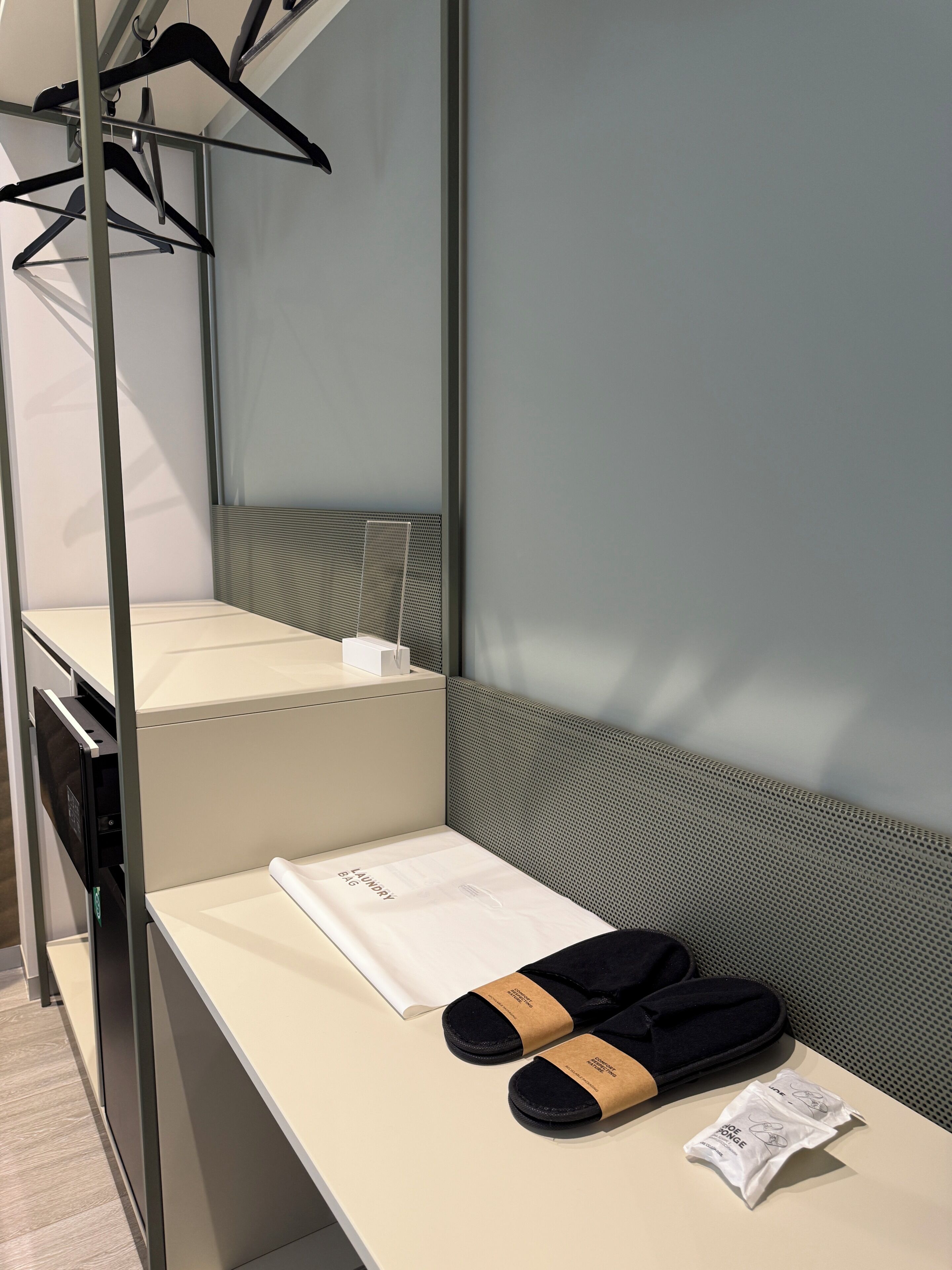 Double or Twin Room | Minibar, in-room safe, desk, laptop workspace