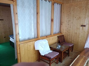 Habitación Deluxe | Camas extra, wifi gratis y ropa de cama 