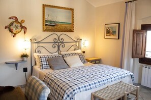 In-room safe, iron/ironing board, free WiFi, wheelchair access - Boutique Hotel Fox's Inn (San Giustino Valdarno)