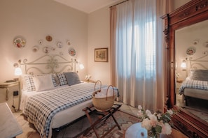 Double Room, Non Smoking | In-room safe, iron/ironing board, free WiFi, bed sheets