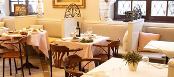 Boutique Hotel Fox's Inn