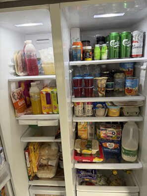 Room, 1 Bedroom, Smoking, Patio | Food and drink - Room-stunning Property Dean Lane (Manchester)