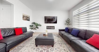 Private 5-bedroom Caledon Home Comfort, Style, and Nature!