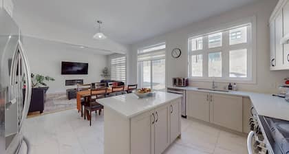 Private 5-bedroom Caledon Home Comfort, Style, and Nature!