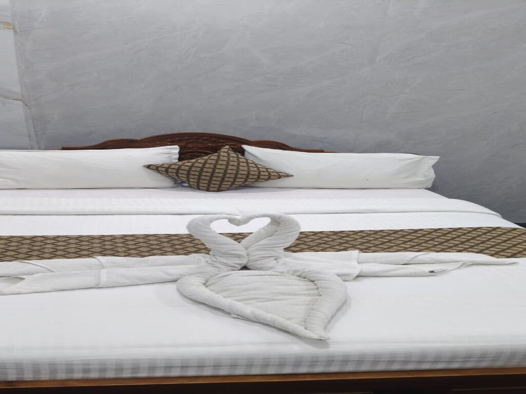 Basic Double Room, Garden View