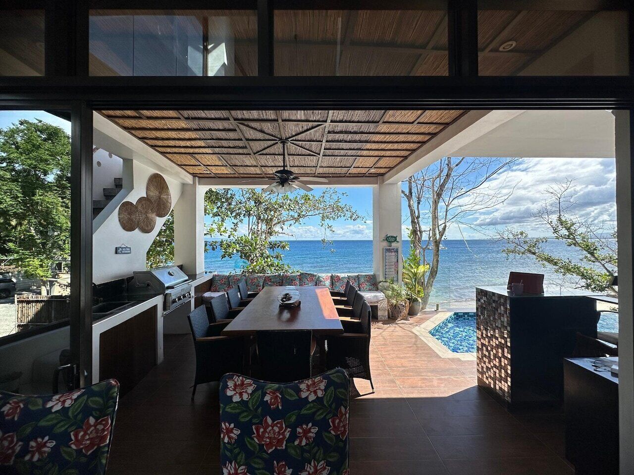 Luxury Villa, Beach View | Outdoor dining