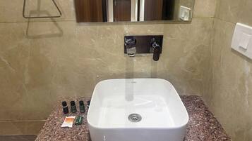 Deluxe Room | Bilik Mandi