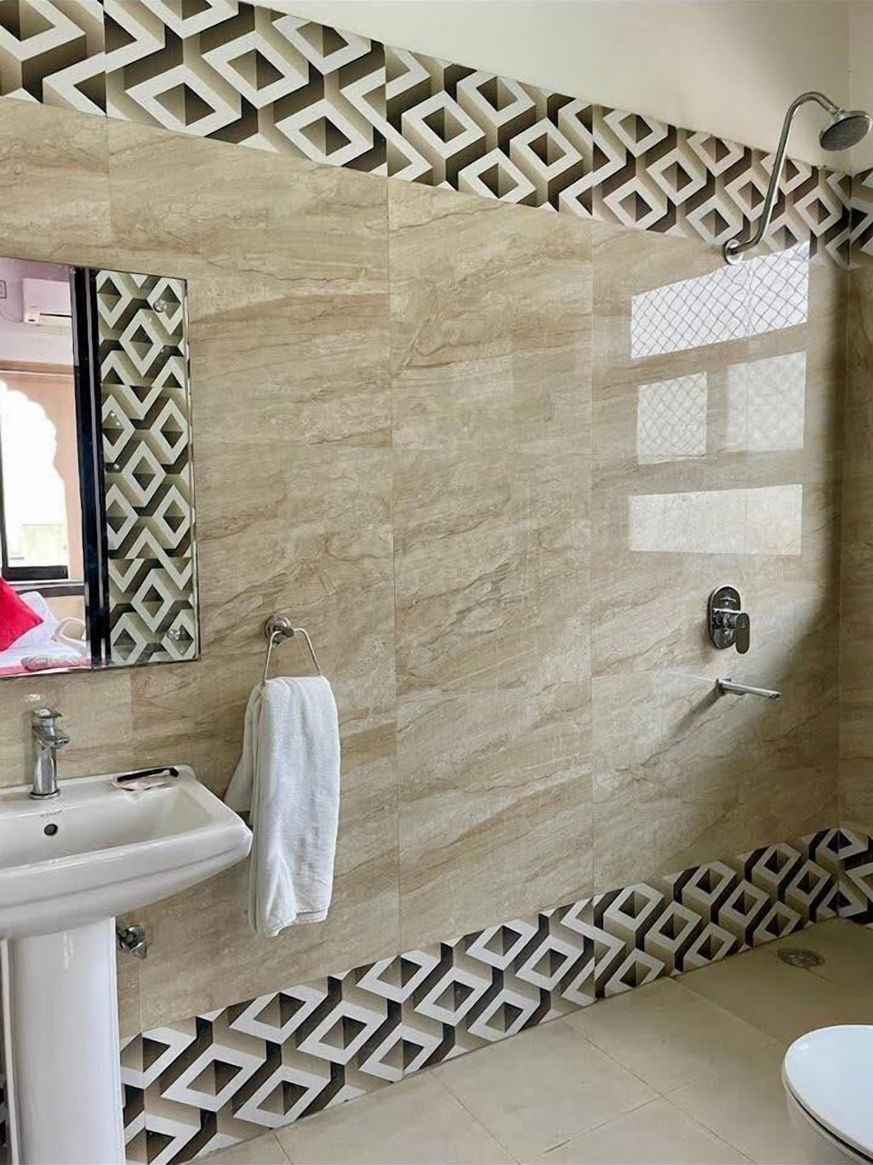 Standard Room | Bathroom