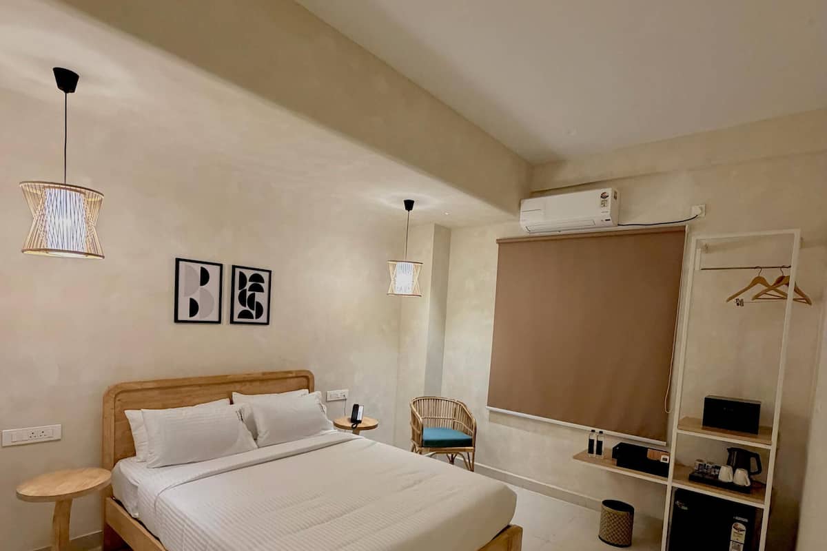 Kamar Klasik | Seprai premium, selimut bulu angsa, busa memori, dan minibar