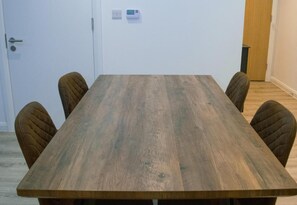 Dining - 2br(en-suite/ Sleeps 4 With Private Parking (Birmingham)