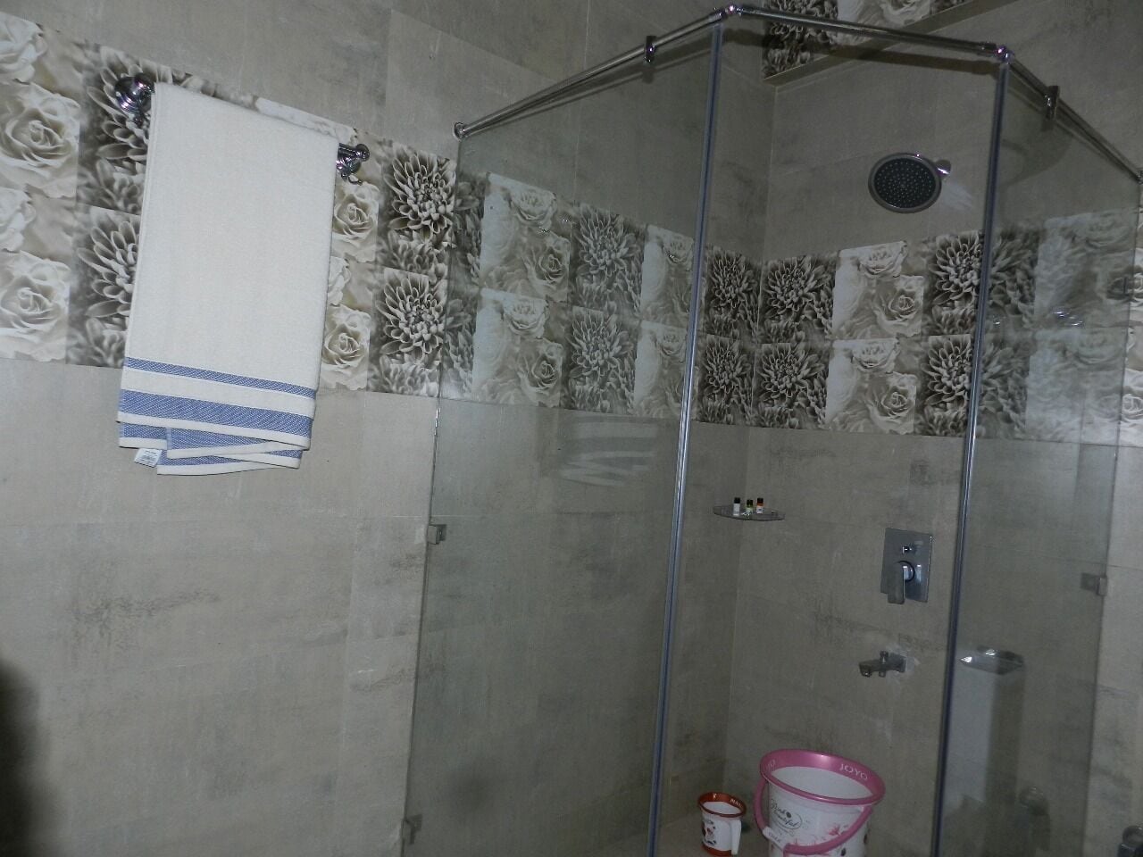 Shower, free toiletries, towels, soap