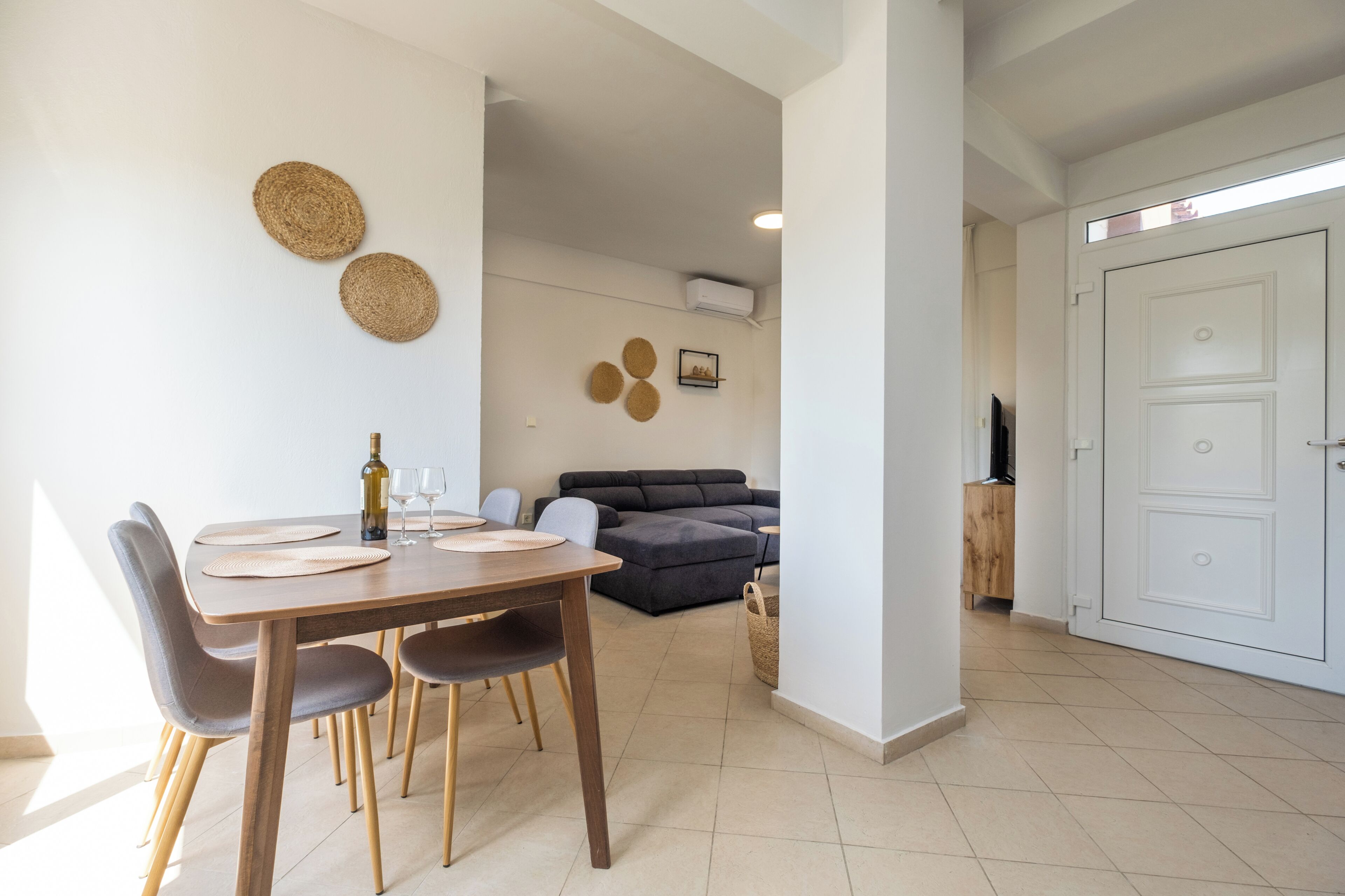 Deluxe Villa, Garden View | Living area