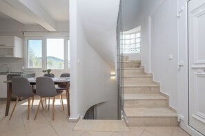 Deluxe Villa, Garden View | Private kitchen - Blue Donkey Villas (Kassandra)