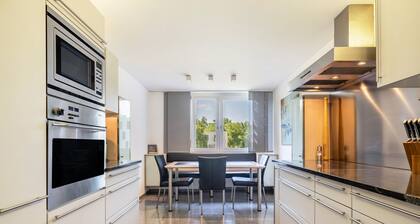 Apartment „Cozy“ mit Bergblick, privater Terrasse und WLAN