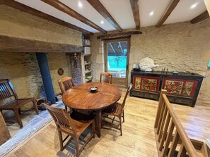 Dining - Vrbo Property (Sainte-Mondane)