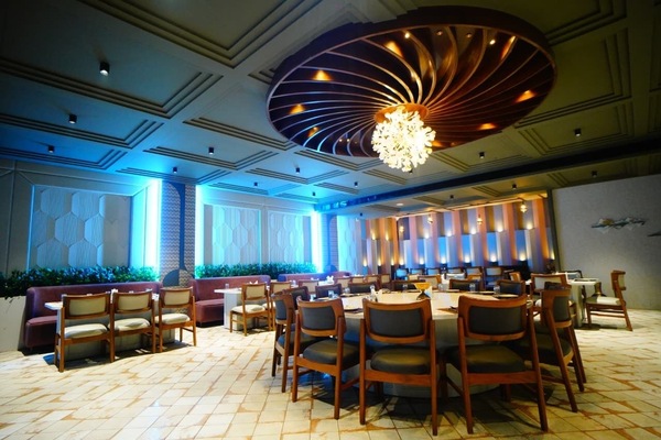 Executive Suite | Dining