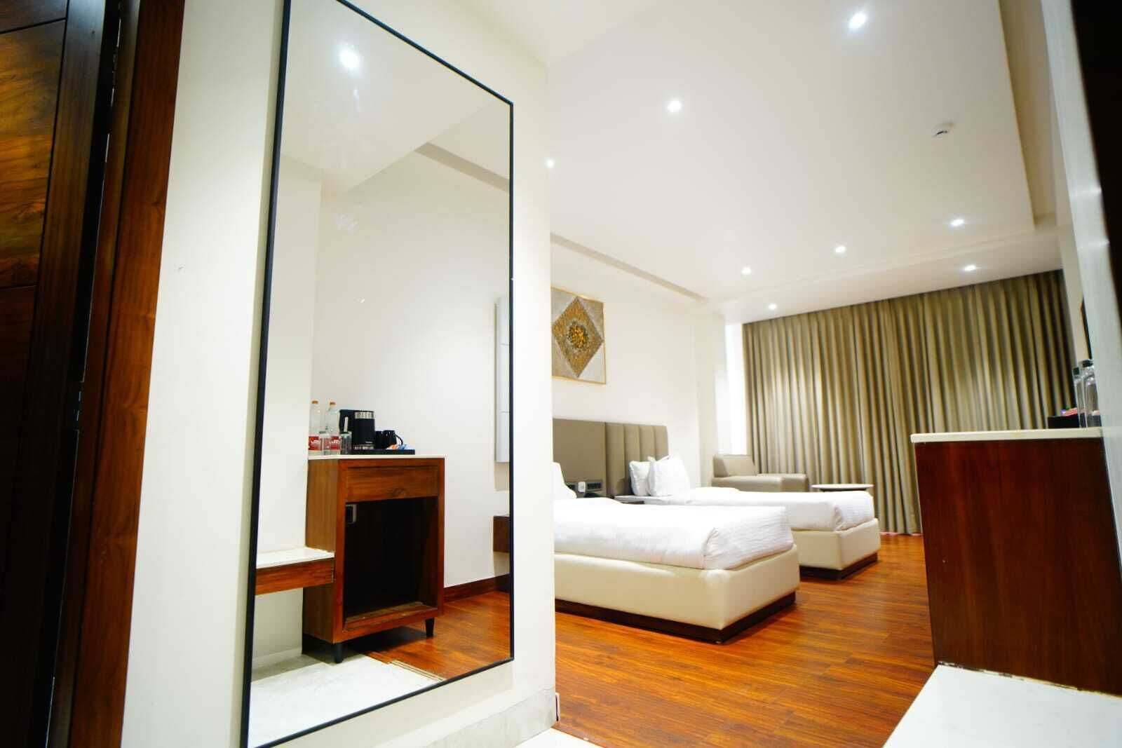 Deluxe Double or Twin Room | Desk, laptop workspace, free WiFi