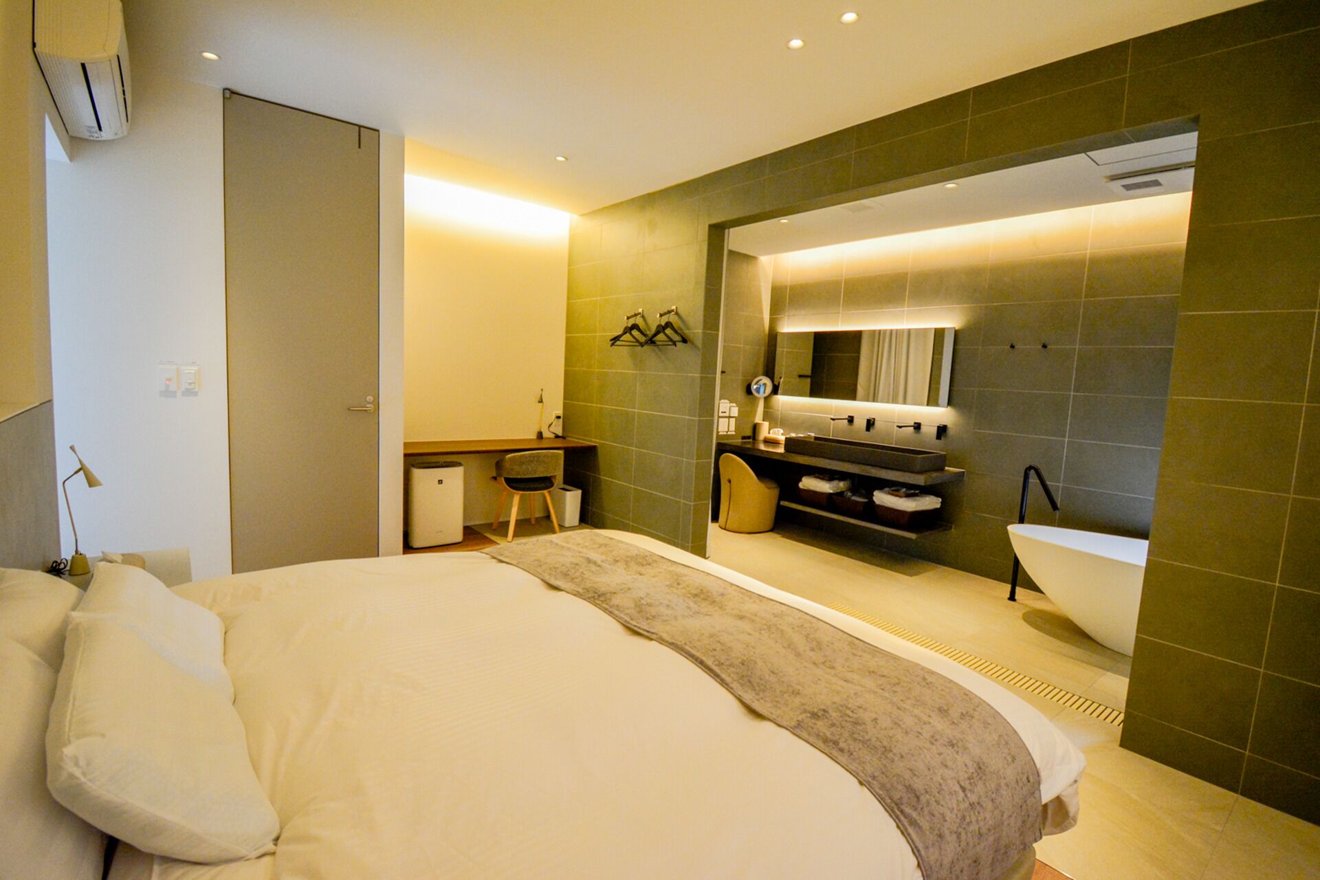Premium bedding, down duvets, pillow-top beds, free minibar