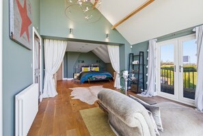 Iron/ironing board, travel cot, WiFi, bed sheets - Shepherds Cottage - North East Escapes (Bamburgh)