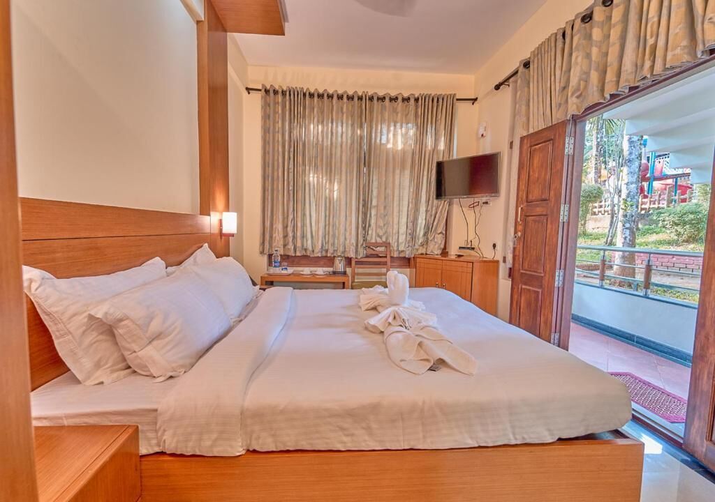Basic Double Room, 1 Double Bed | In-room safe, soundproofing