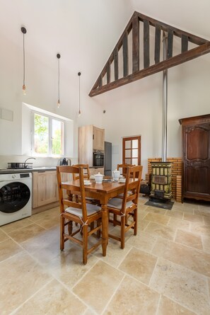 Dining - Charming Norman Timber-Framed House in Nature with Private Japanese Soaking Tub (Coquainvilliers)