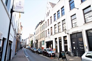 Exterior - Old Town Lodge Antwerp Apartment (Antwerp)