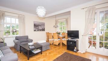 Familienapartment, Bergblick | Wohnbereich