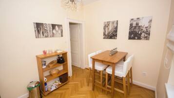 Familienapartment, Bergblick | Speisen