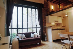 Smart TV - Traditional Timber Beams - near Seine & Pont Neuf - Cozy & Calm Duplex DAU-V-B-P (Paris)
