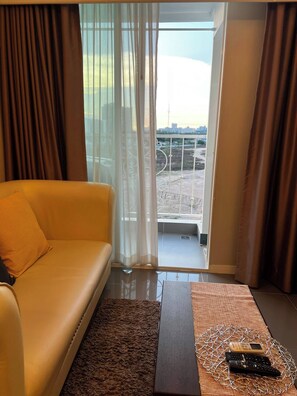 Apartment, 1 Schlafzimmer, barrierefrei, Raucher | Wohnbereich