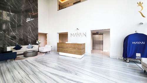 Mayan Building Apartments by RHH