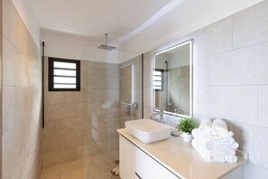 Bathroom - Vrbo Property (Saint Martin)