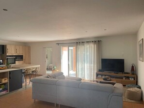 Fernseher