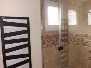 Bathroom - Calm villa, pets welcome - 6 guests (Léon)