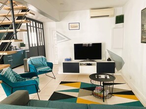 TV - Modern villa with pool and parking - La Grande Motte (La Grande-Motte)