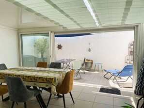 Dining - Modern villa with pool and parking - La Grande Motte (La Grande-Motte)