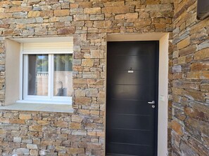 Exterior detail - Apartment with air conditioning, terrace - 3 guests (Lumio)