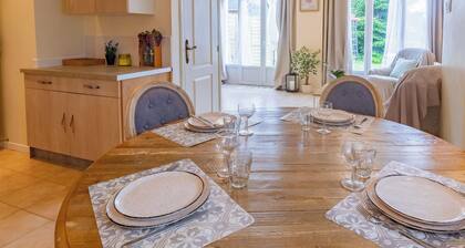 Charming and bright country cottage - 4 guests