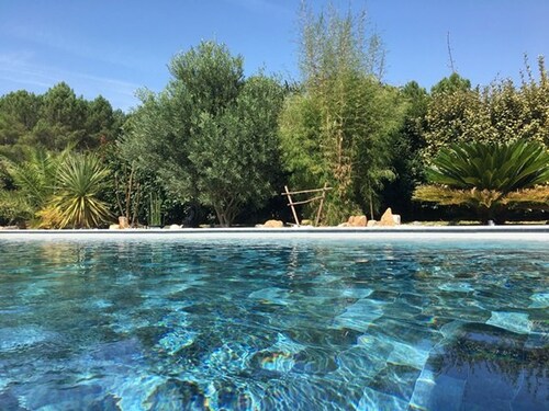 Villa with pool and pets allowed - 10 guests