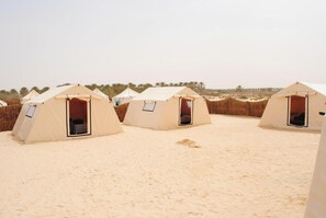 Tienda Confort, vistas al desierto | Exterior