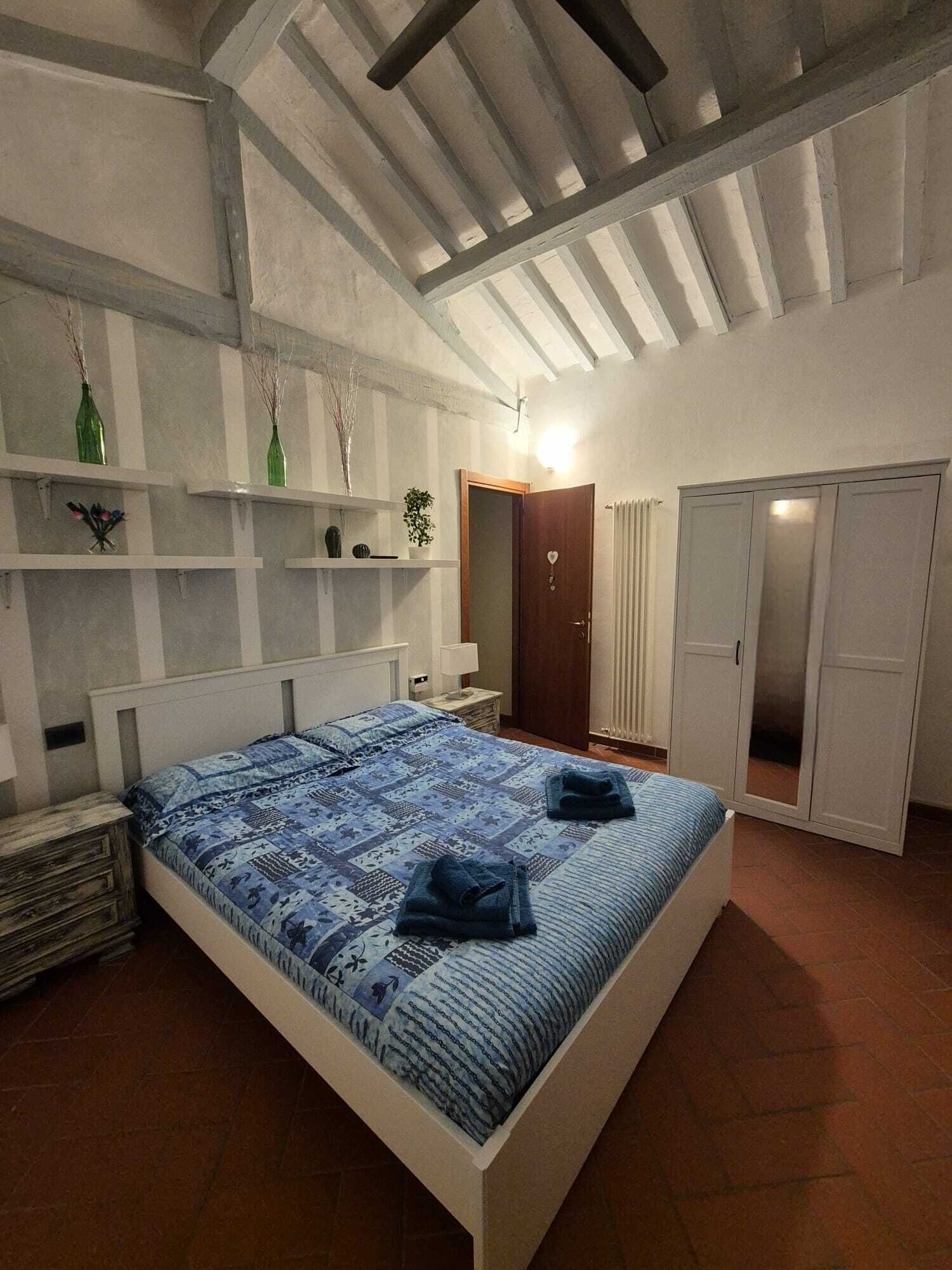 3 slaapkamers, een strijkplank/strijkijzer, wifi, beddengoed