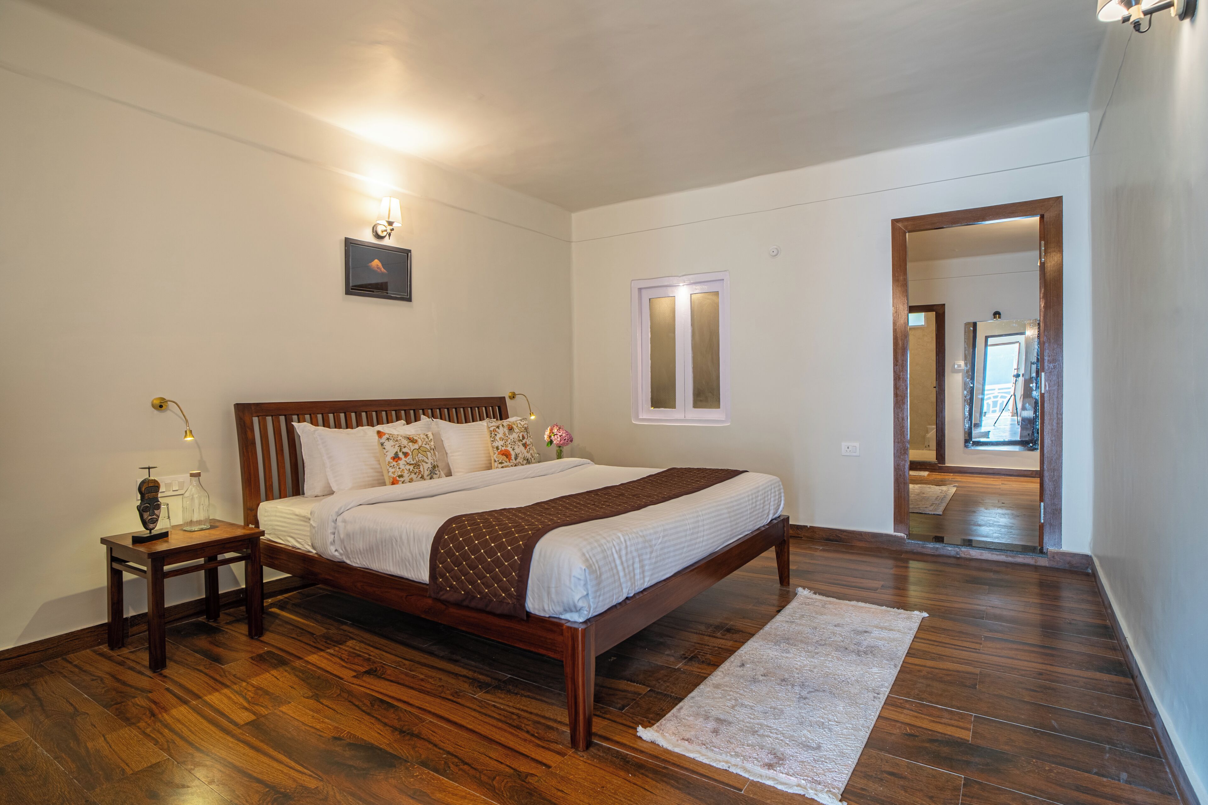 Deluxe Apartment, Lake View | Iron/ironing board, free WiFi