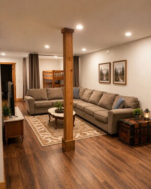Smart TV -     Whispering Pines Cozy Cabin Suite Retreat Near Jordan Lake and Pet Friendly (New Hill)