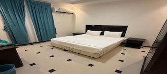 Quiet Rooms 13