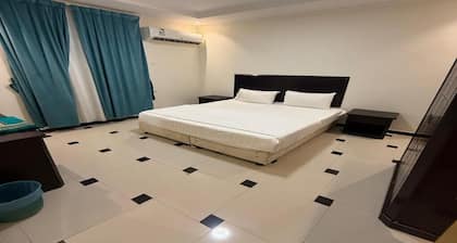 Quiet Rooms 13
