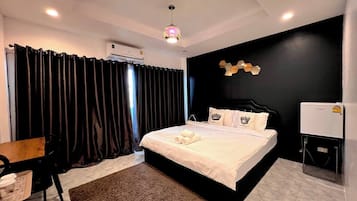Shared Dormitory, 1 Bedroom, Balcony | 1 bedroom